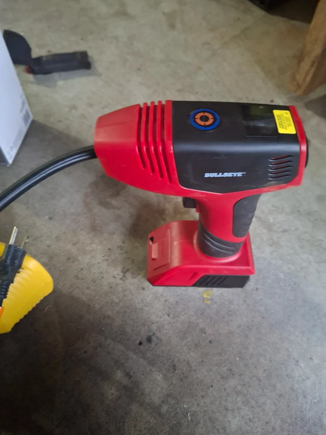 Bullseye 9475B-BAT Rechargeable Inflator image indicator(4)