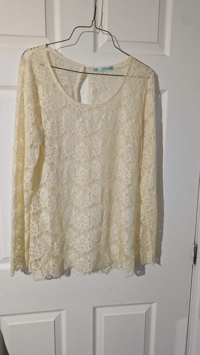 maurices Lace Top - Size L