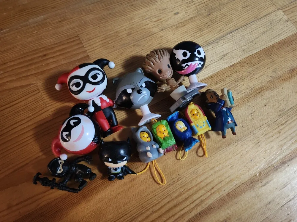 Assorted Collectible Figurines - DC, Marvel, Looney Tunes image indicator(2)