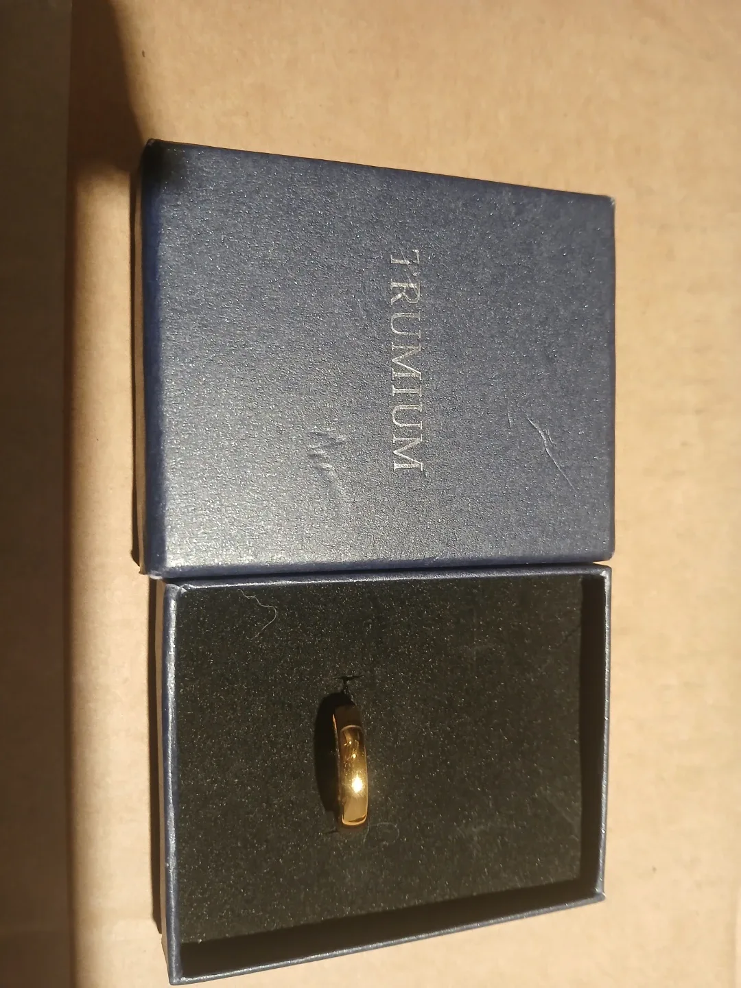 Unworn Triumium Gold Ring with Box [Size 5.5]