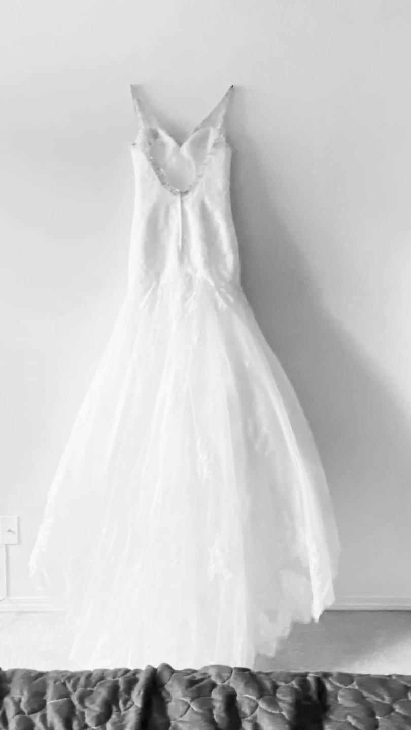 Wedding dress