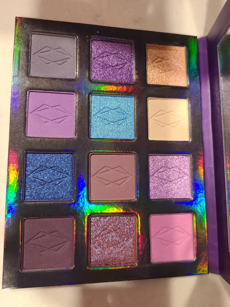 Lethal Cosmetics Nightflower Eyeshadow Palette image indicator(3)