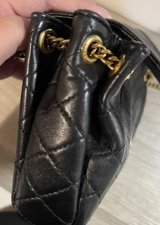 YSL Saint Laurent Nolita Mini Black image indicator(4)