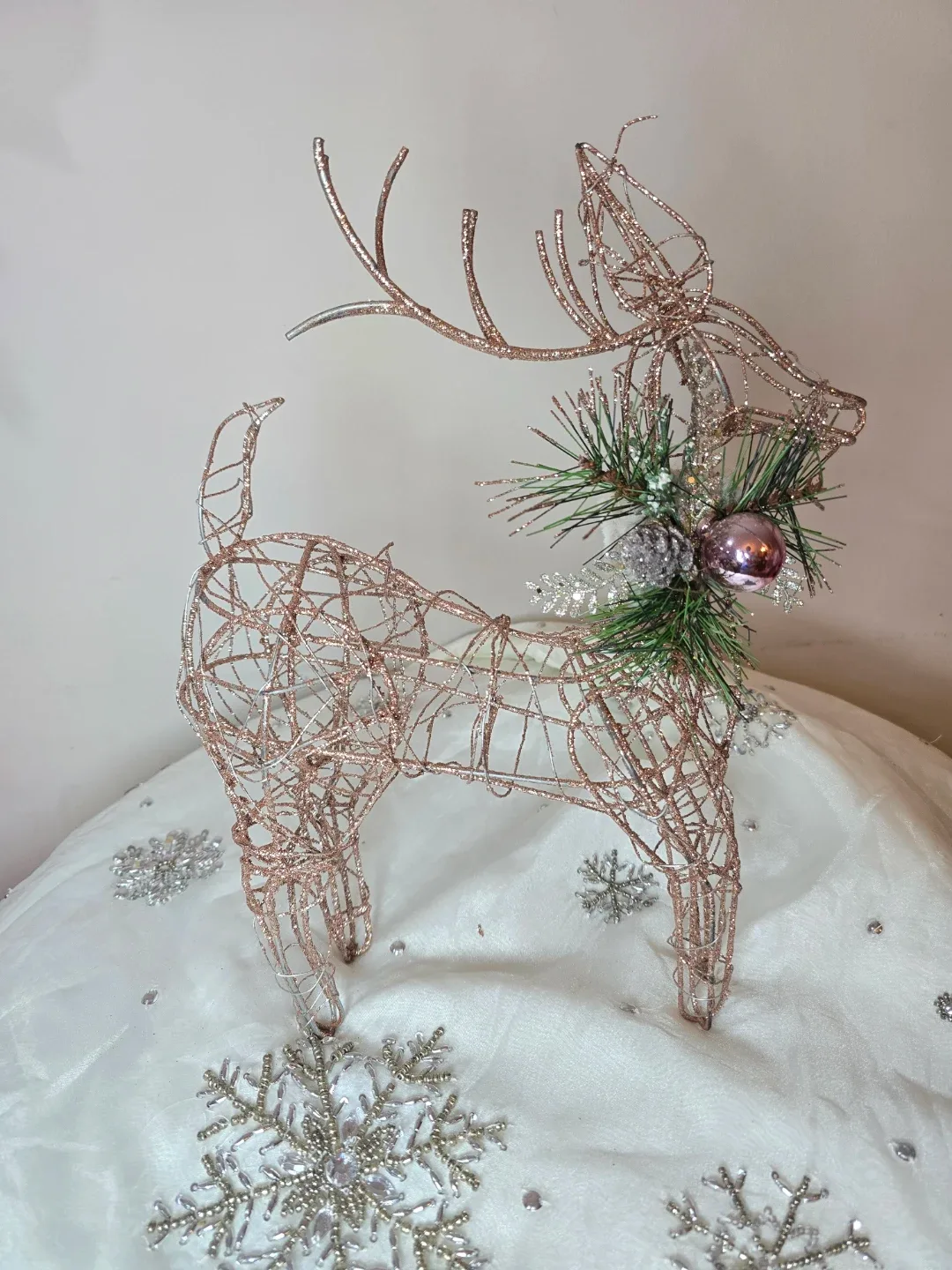 Rose Gold Glitter Reindeer Decoration image indicator(2)