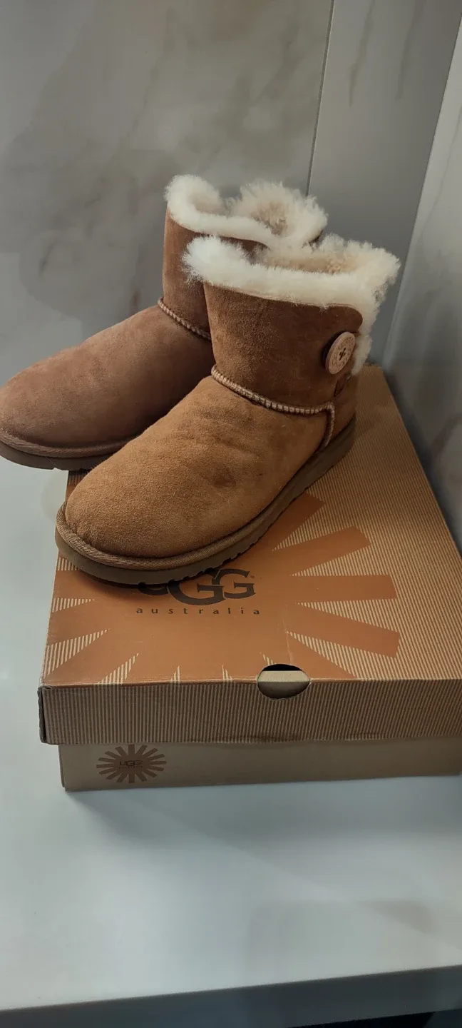 (MEW) UGG Australia Mini Bailey Button Boots (Retail $270) image indicator(6)
