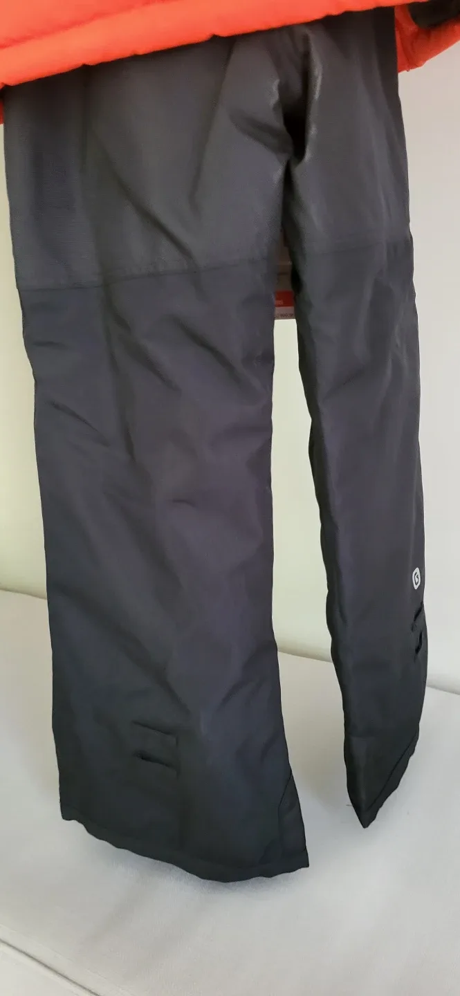 Brand new Gusti Orange Snowsuit image indicator(3)