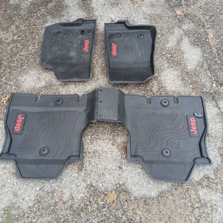 Jeep Wrangler All Weather Floor Mats - Mopar image indicator(3)