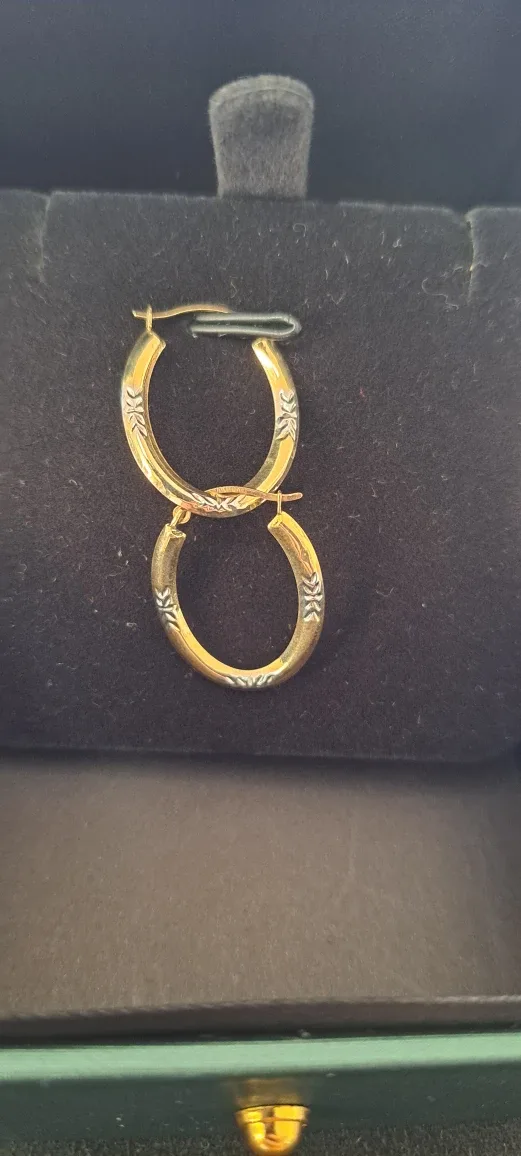 10K Gold Hoop Earrings thumbnail