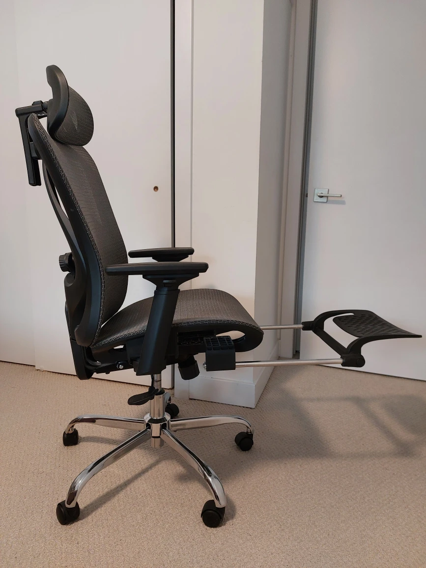 Ergonomic Mesh Office Chair - Black - photo 3