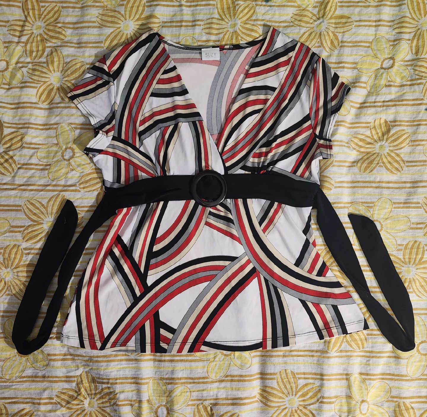 2000s White and red swirly striped babydoll blouse