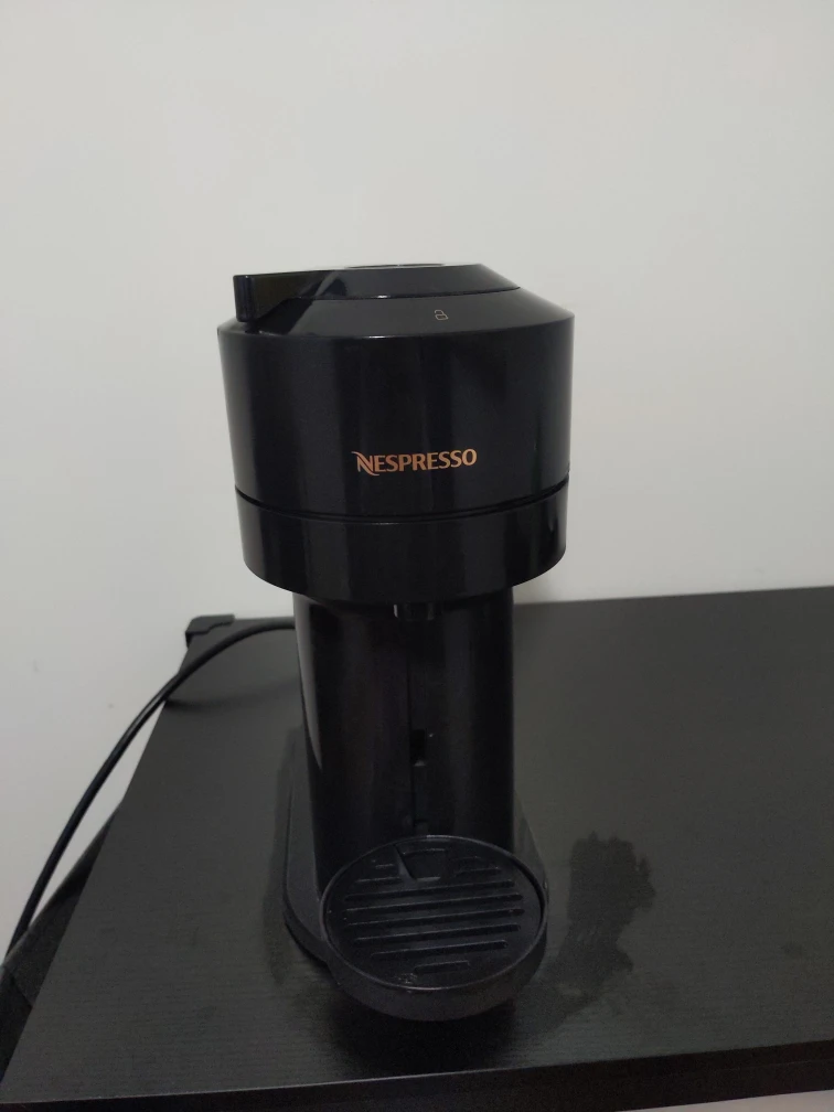 Nespresso Vertuo Next Coffee Machine - Black