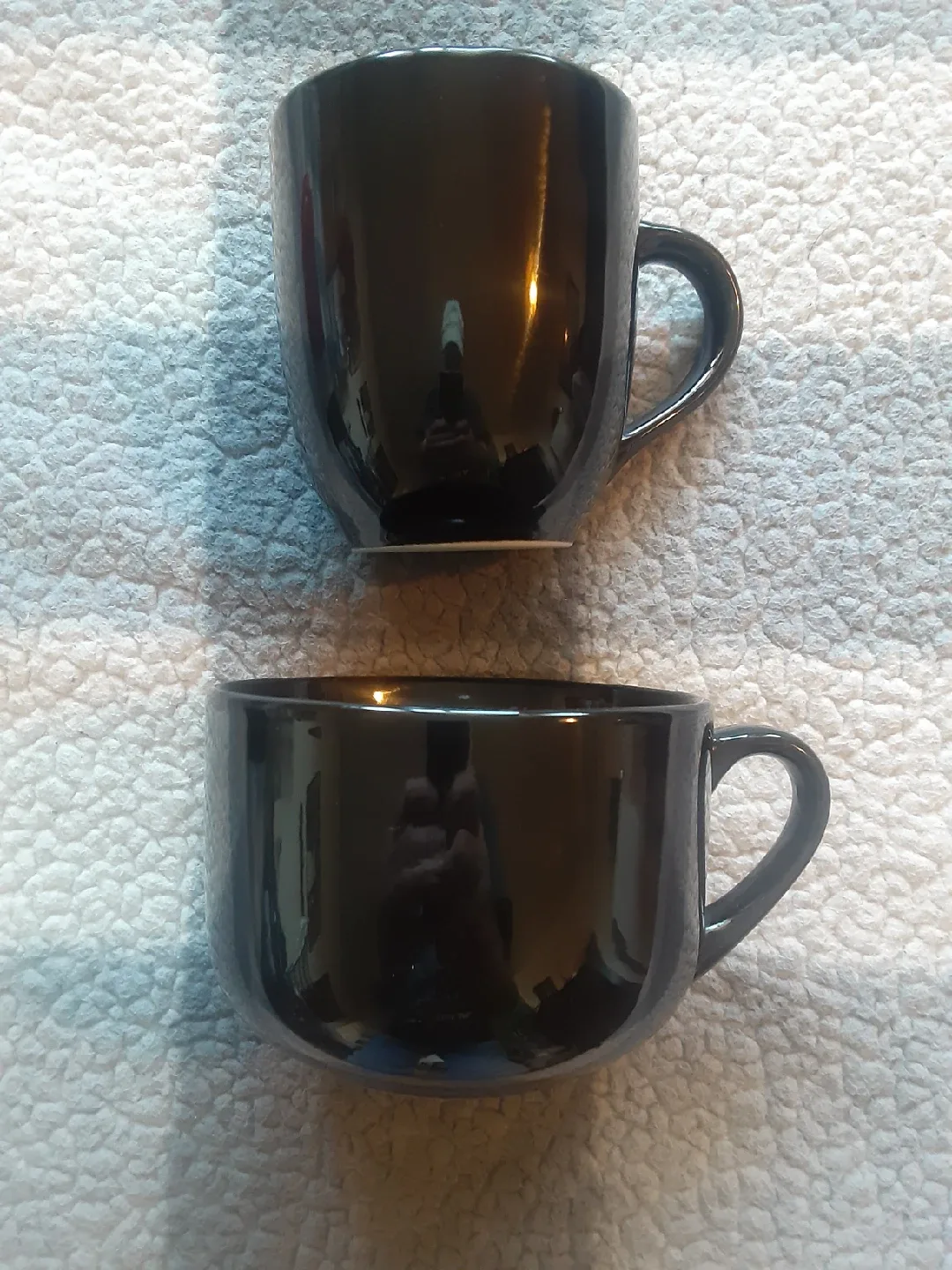 Mugs - Black and Red image indicator(2)