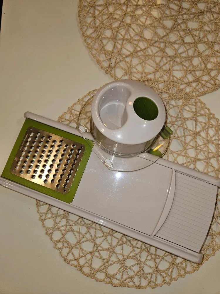 (Moving Sale) New Mandoline Slicer with Food Holder