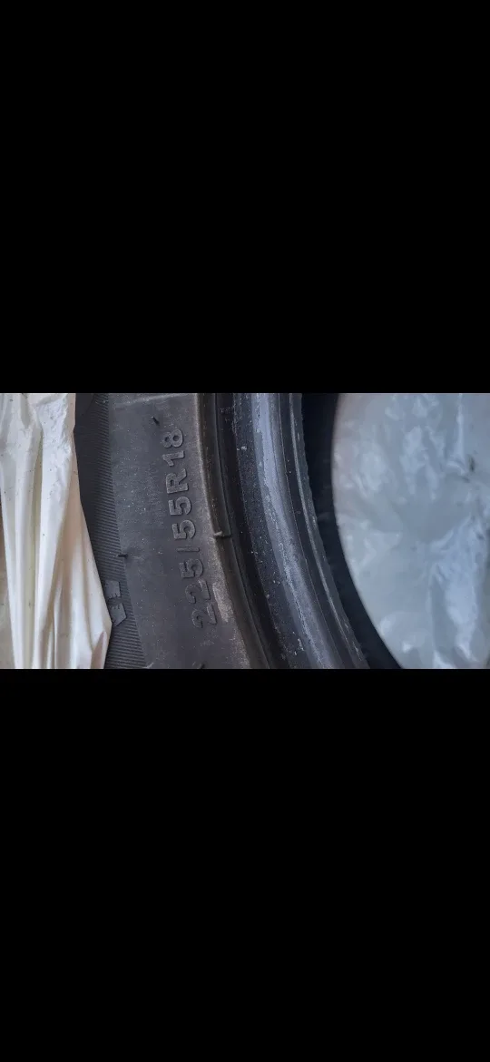 2 tires 225/55R18 Winter Tires image indicator(2)