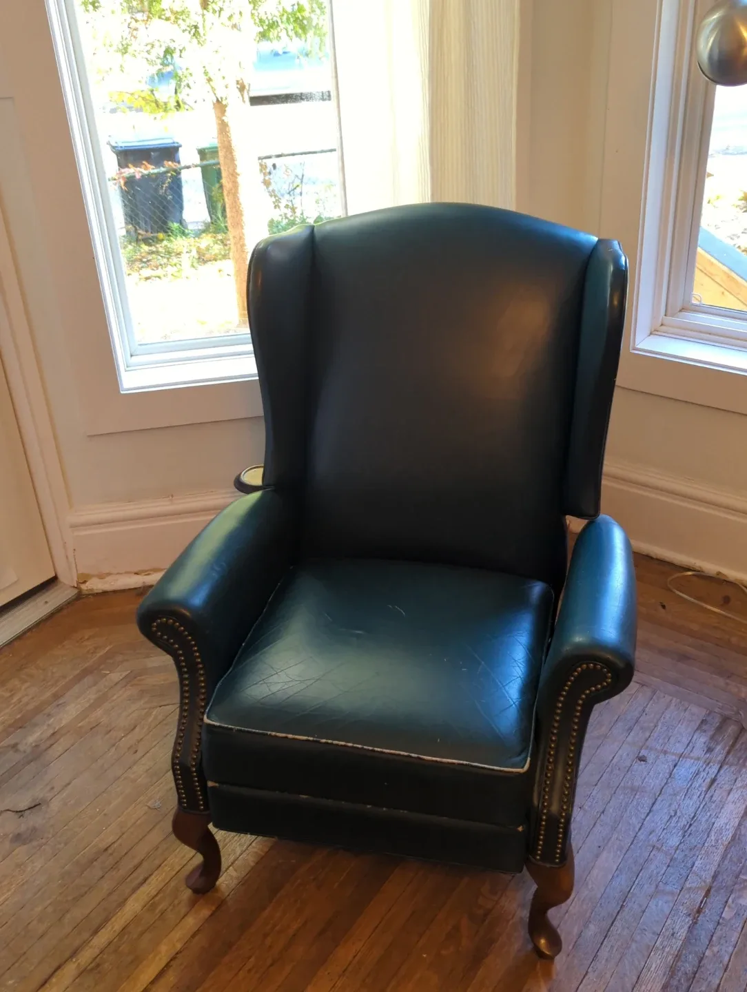 Leather Wingback Recliner Armchair - Dark Green thumbnail