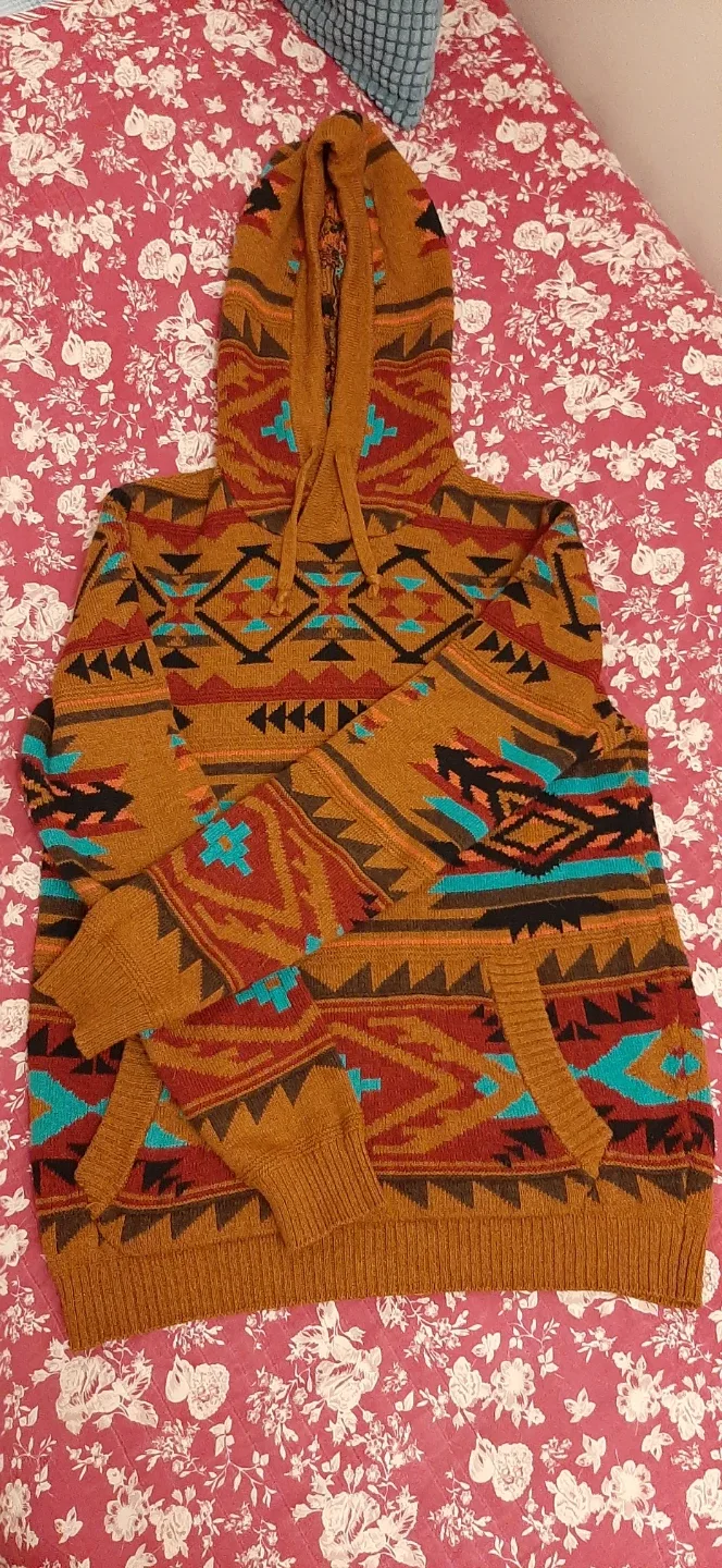 American Eagle Aztec Hoodie - Size S image indicator(3)