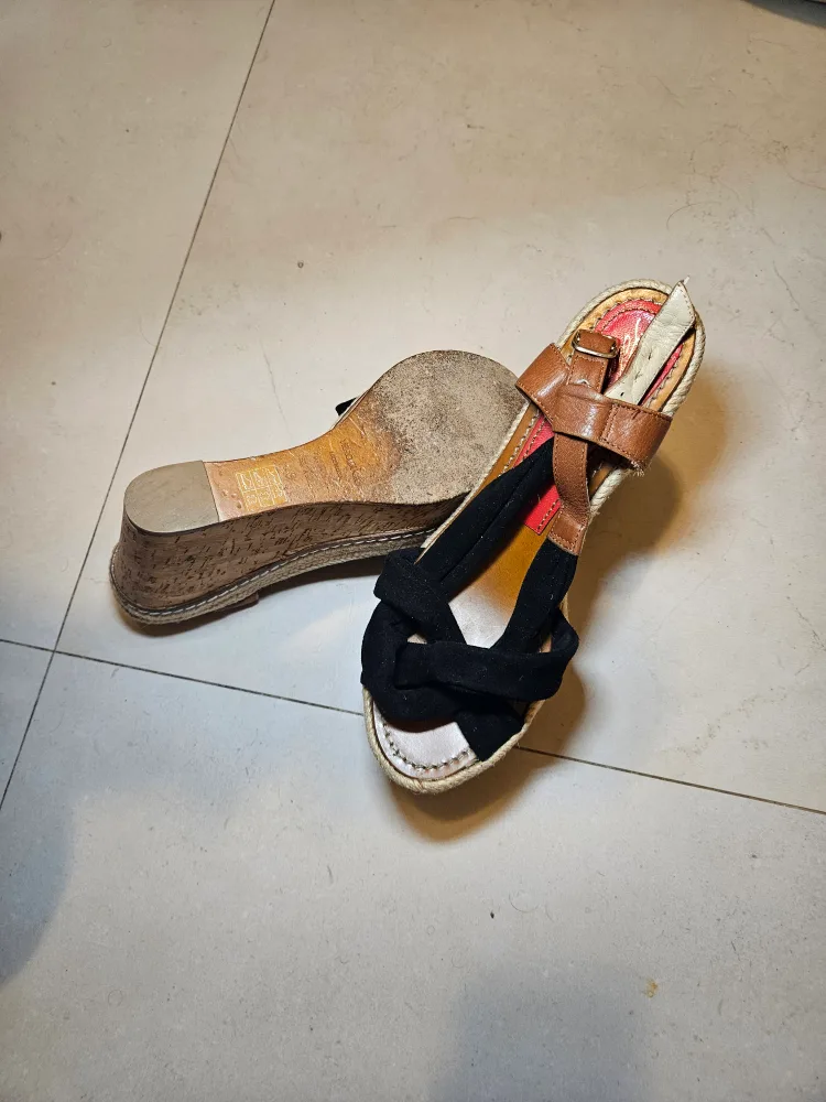 Just Cavalli Wedge Sandals - Size 9 image indicator(4)