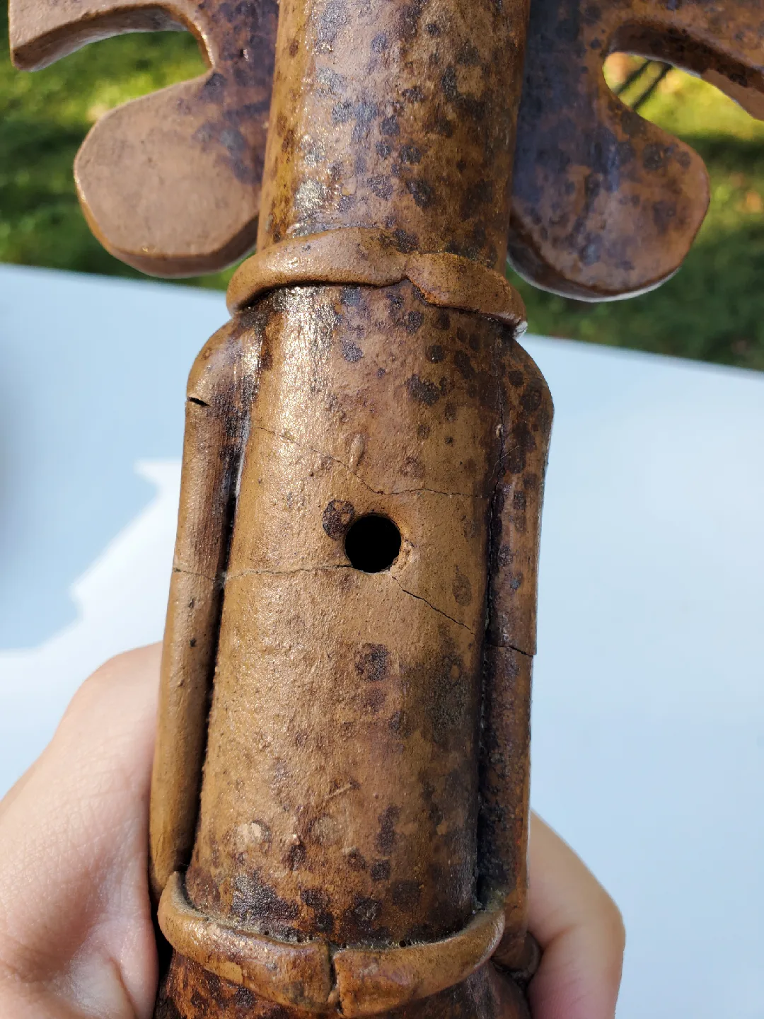 Vintage Hand Carved Aztec clay flute image indicator(3)