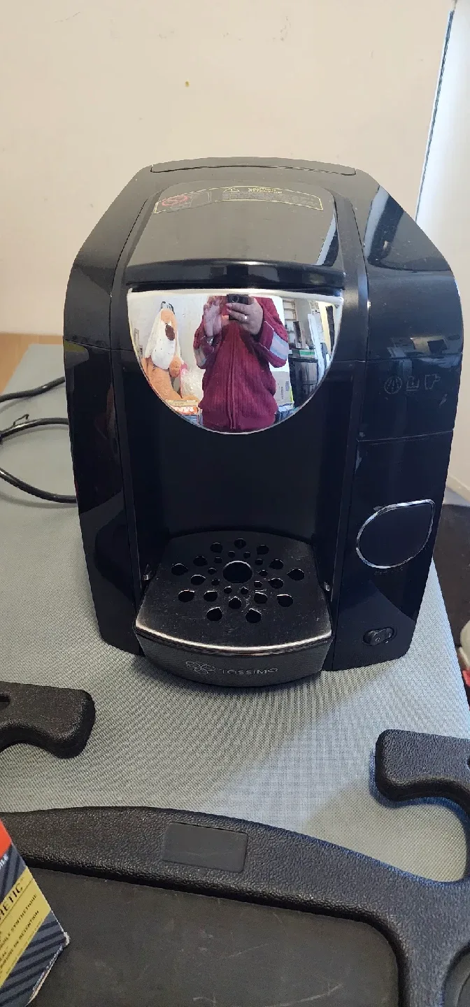 Tassimo Coffee Machine - Black thumbnail