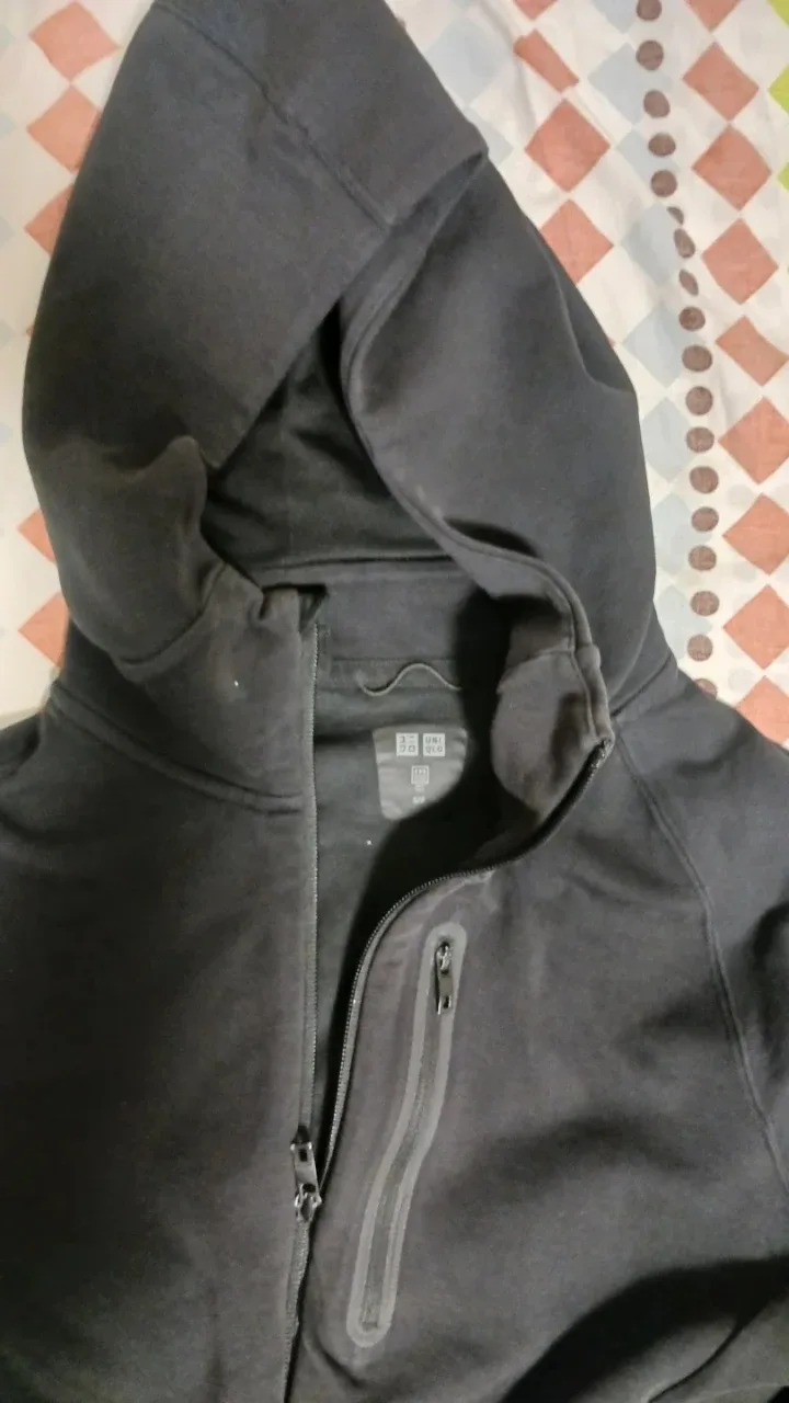Uniqlo Tech Full Zip Hoodie - Black Size Small