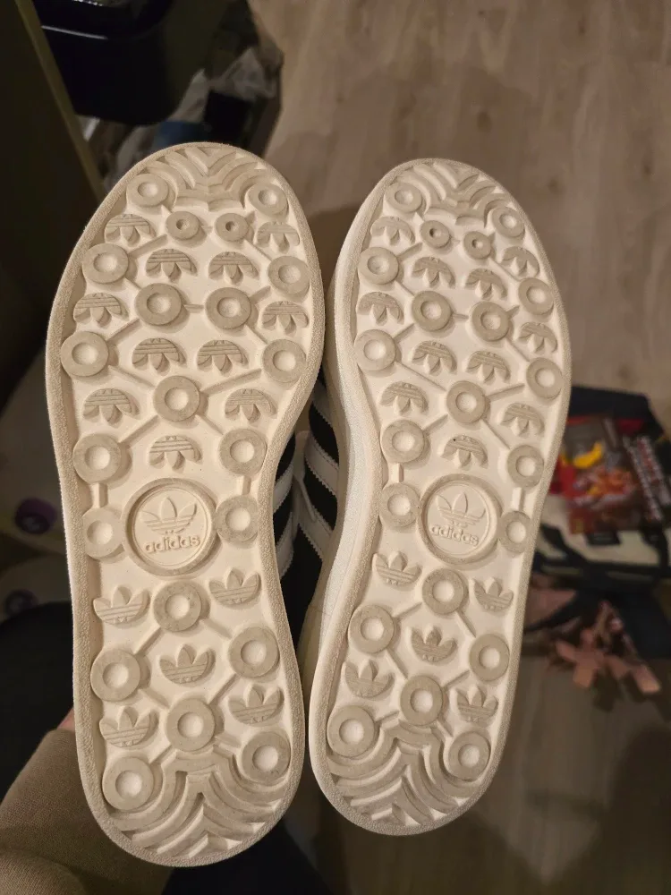 Adidas Gazelle Bold W, Black/White, Size 7 image indicator(4)