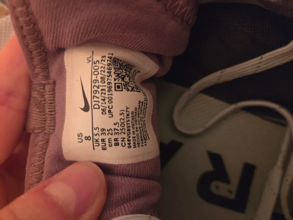 Nike Pegasus Trail 4 Gore-Tex Women's US 8 image indicator(4)