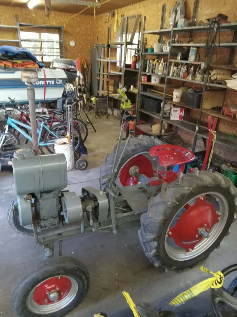 1946 Vintage Gibson Tractor image indicator(4)