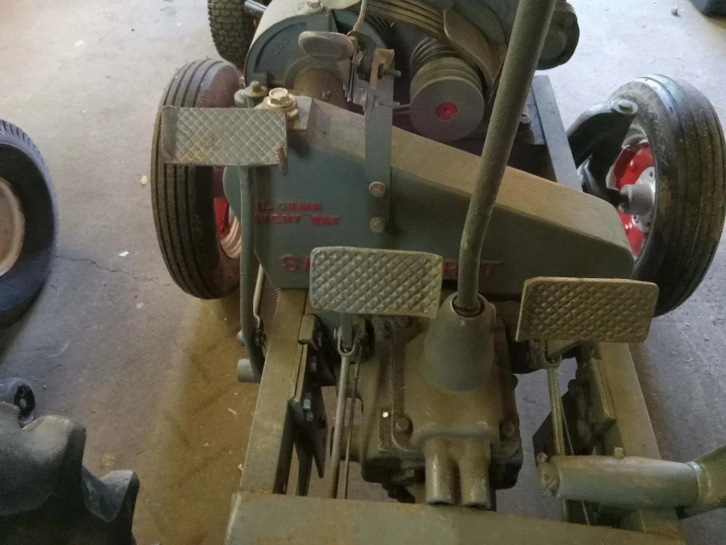 1946 Vintage Gibson Tractor image indicator(10)