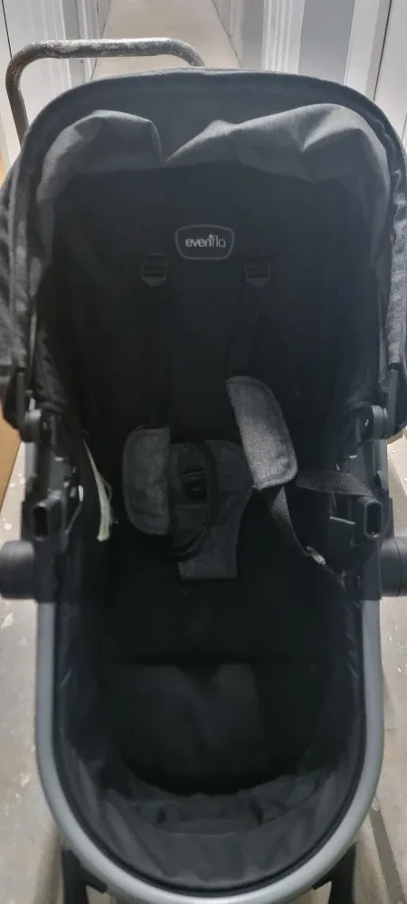 Evenflo Stroller - Great Condition! image indicator(4)