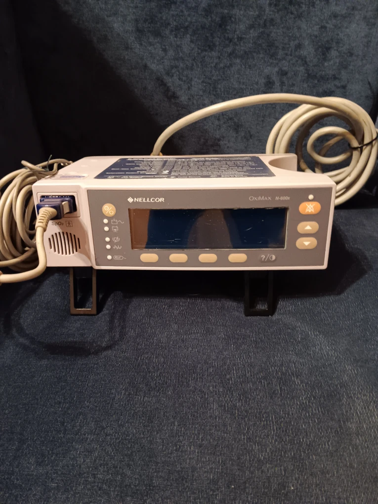 Nellcor  Pulse Oximeter/Oxygen monitor