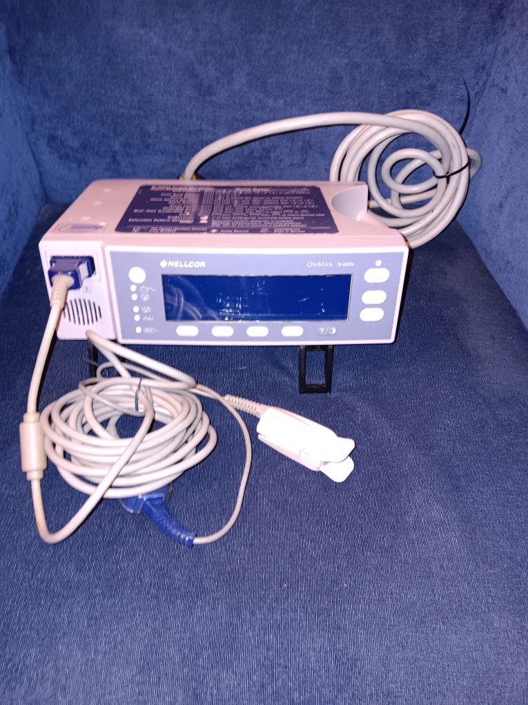 Nellcor  Pulse Oximeter/Oxygen monitor - photo 2