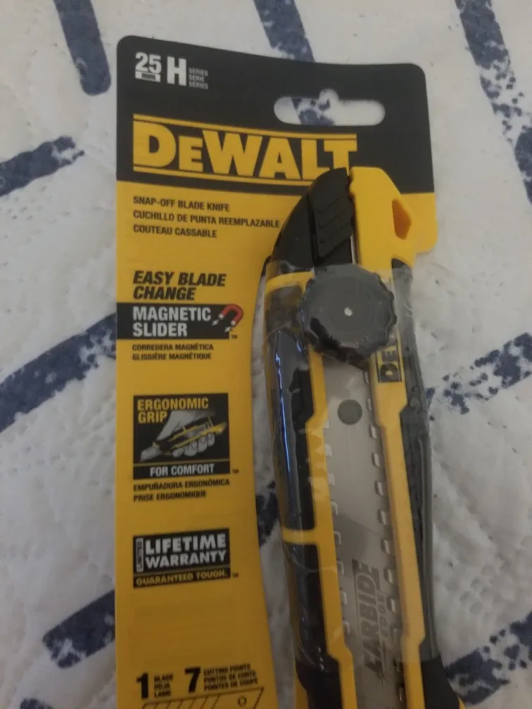 New DeWalt Snap-Off Blade Knife
