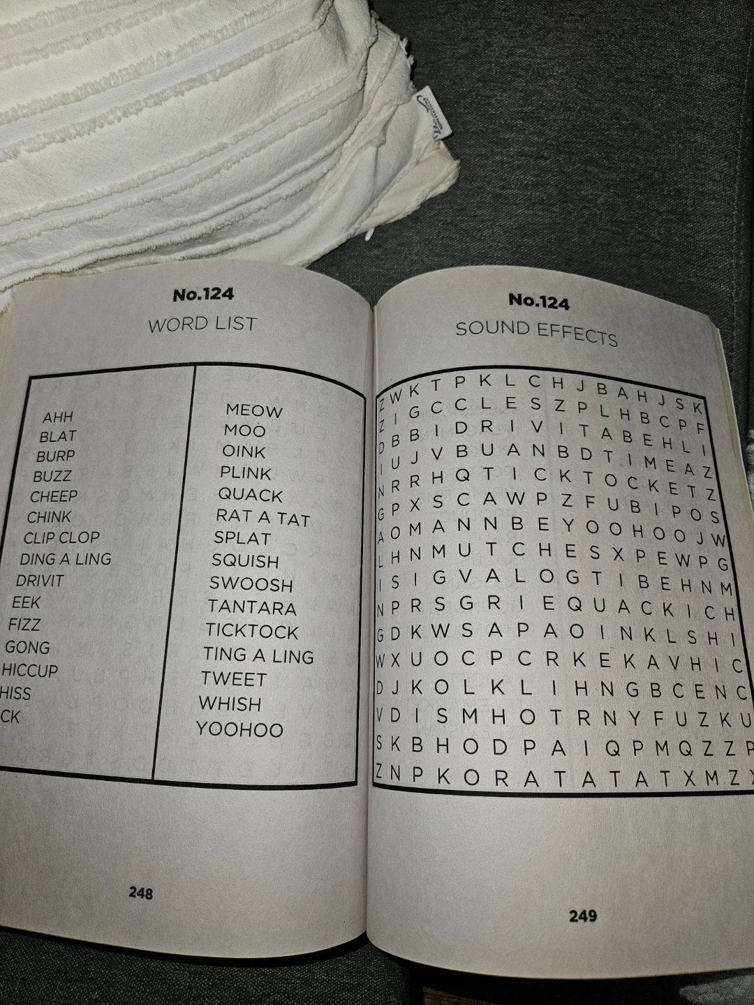 Guinness World Records 2003 & Ripley's Believe It or Not! Books - photo 3