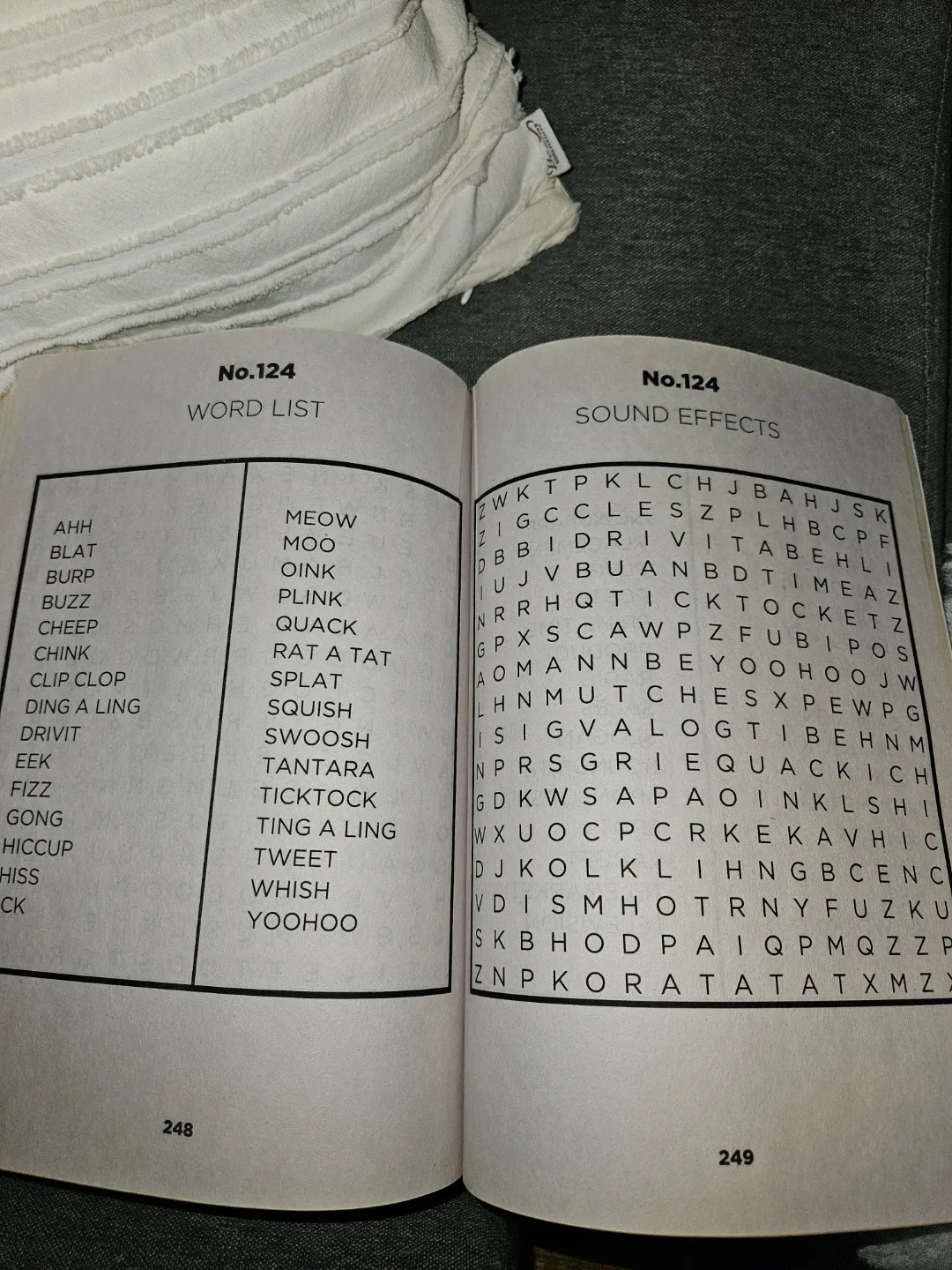 Guinness World Records 2003 & Ripley's Believe It or Not! Books image indicator(3)