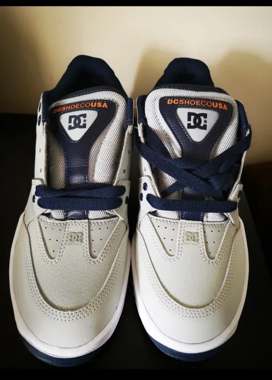 DC Maswell Men's Grey/Navy Skate Shoes - Size 9.5