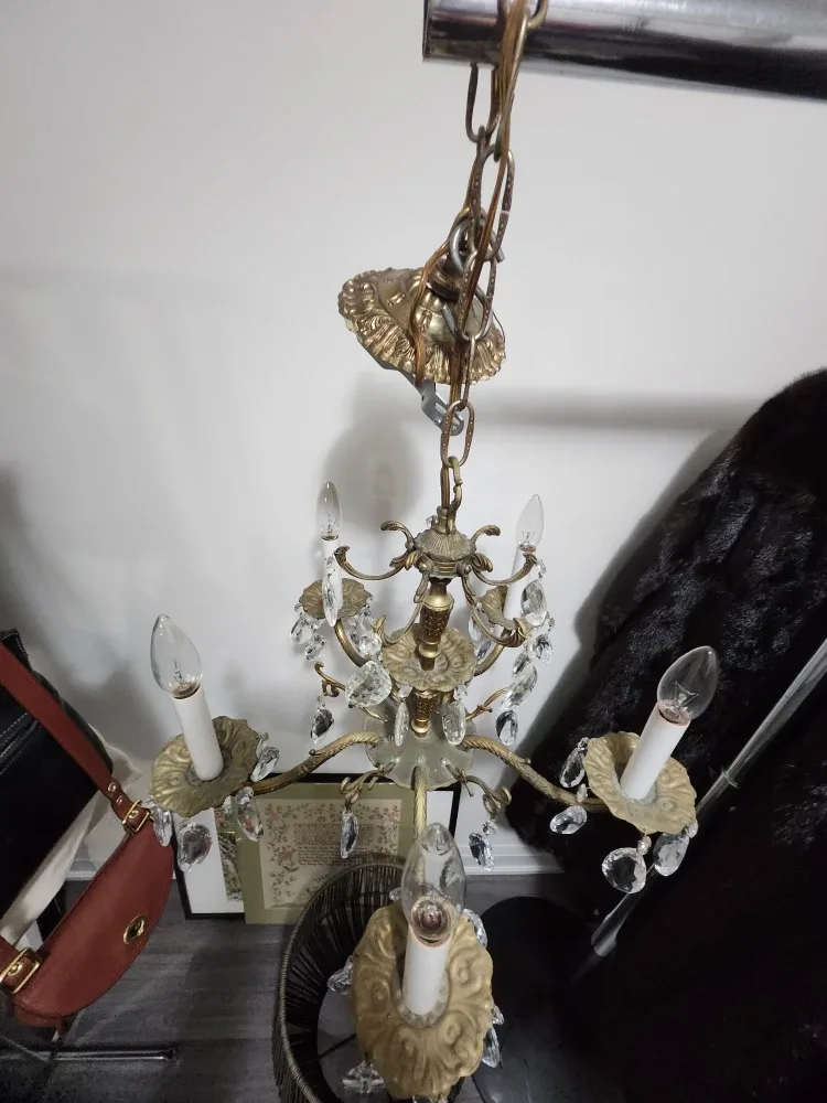 VINTAGE SPANISH BRASS CHANDELIER  WITH CRYSTALS image indicator(5)