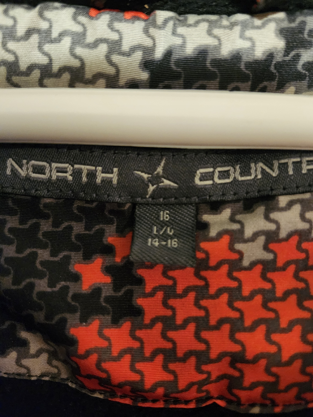 North Country Jacket - Size L/G (14-16) - photo 2