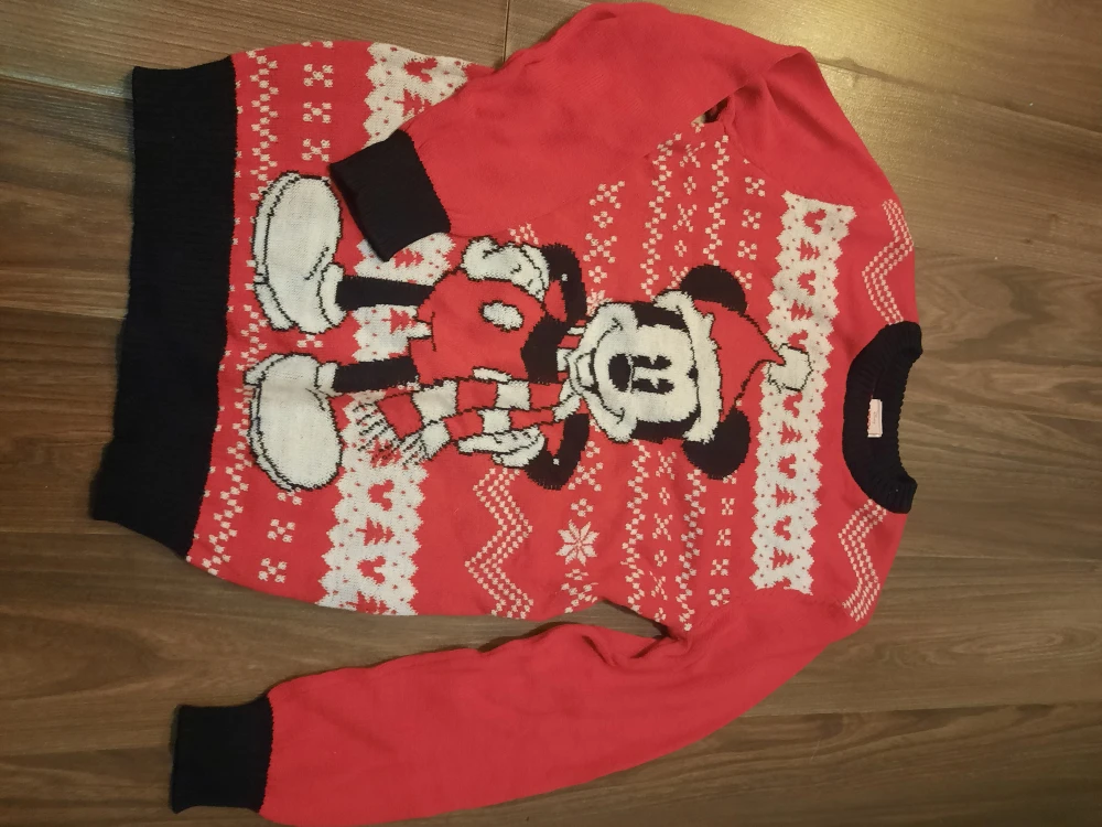 $10 Mickey  Christmas Sweater Kids Size L