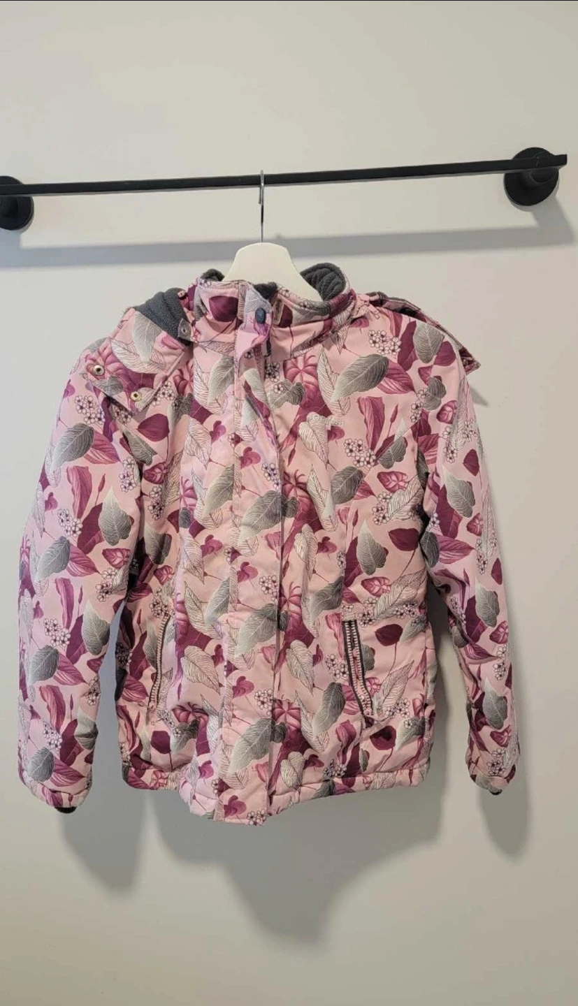 Age 10 (size 10) kids warm winter jacket
