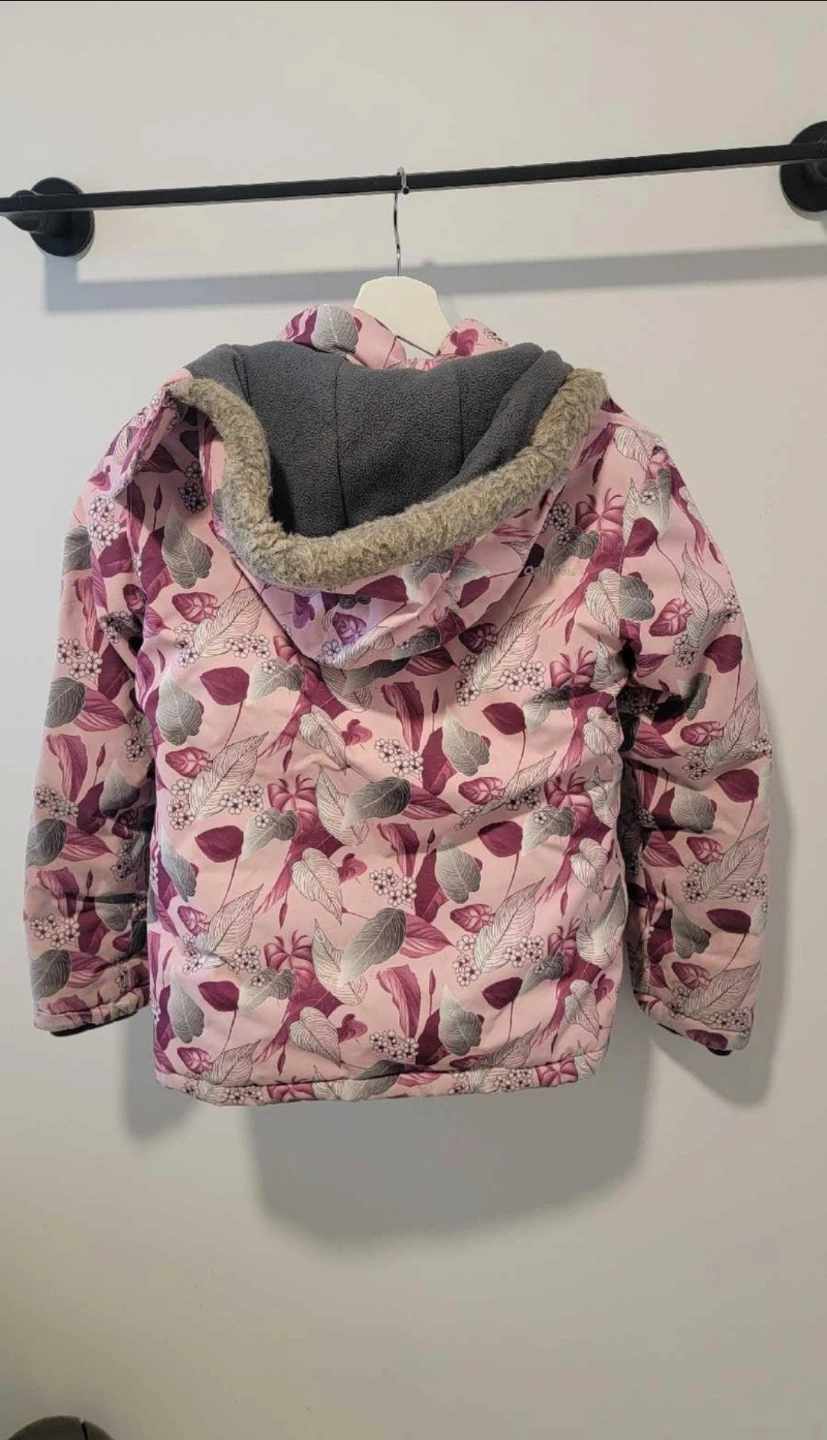Age 10 (size 10) kids warm winter jacket - photo 2