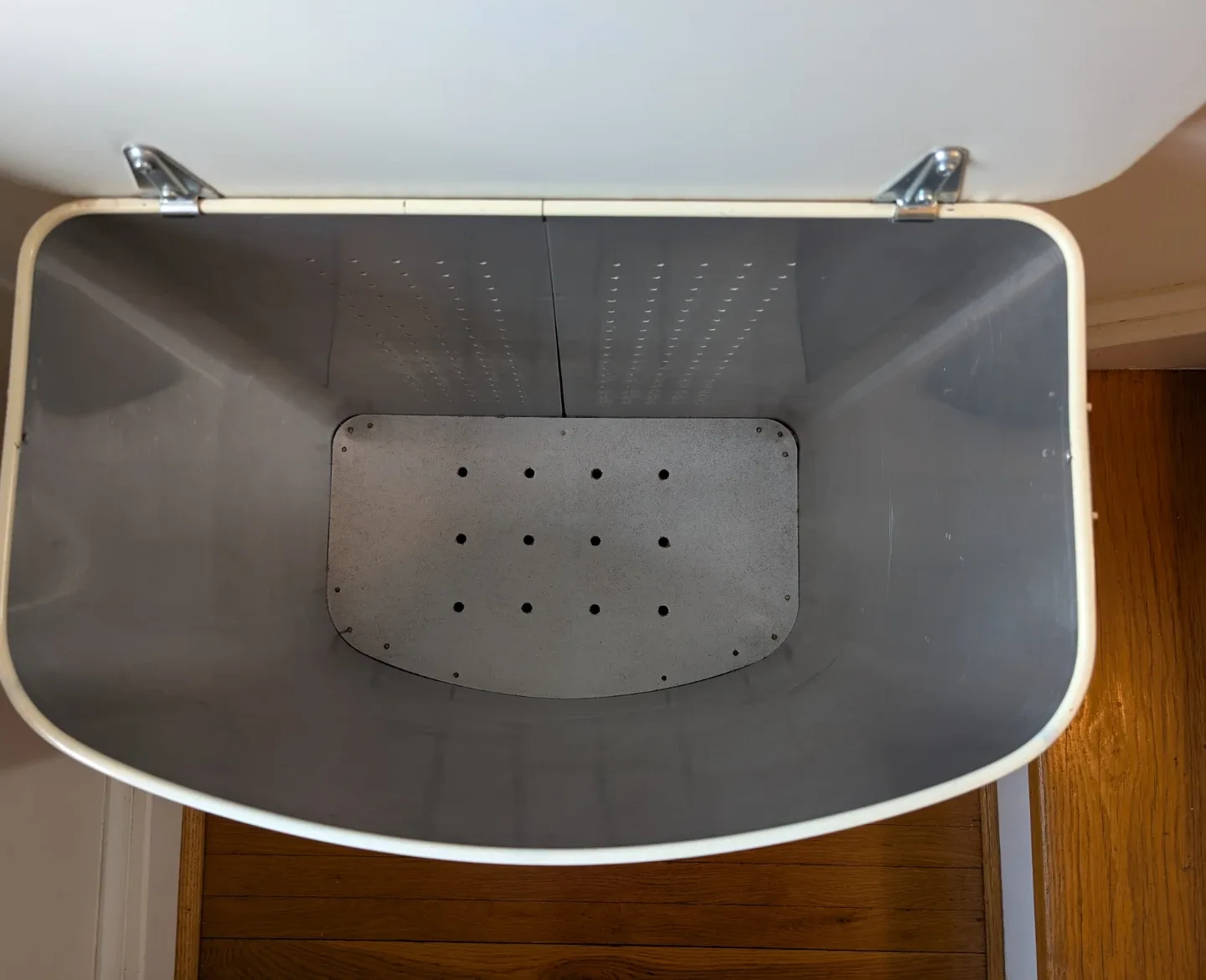 Vintage MCM Hamper Laundry Basket image indicator(5)