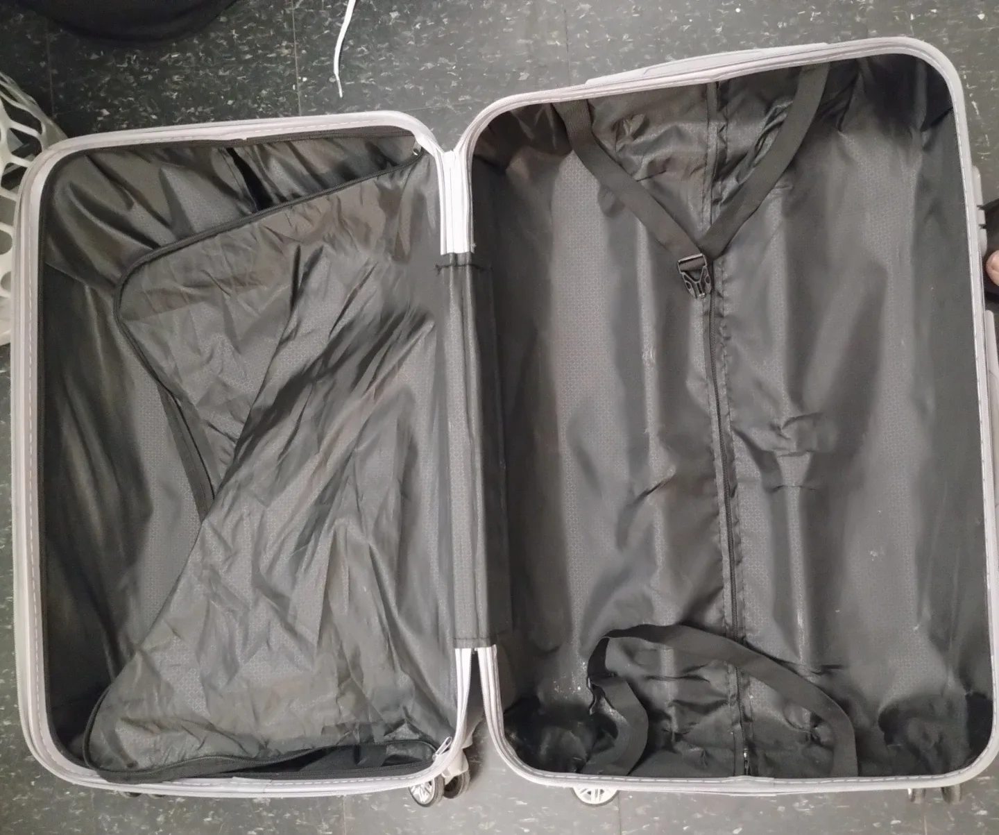 Grey Rolling Suitcase  medium size image indicator(3)