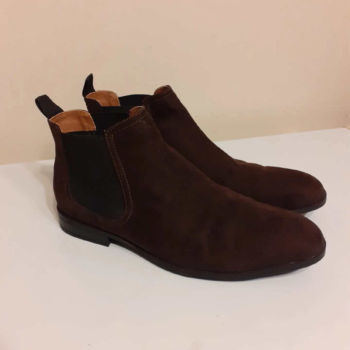 Worn Once ~ H&M Brown Chelsea Boots - Size 43 image indicator(2)
