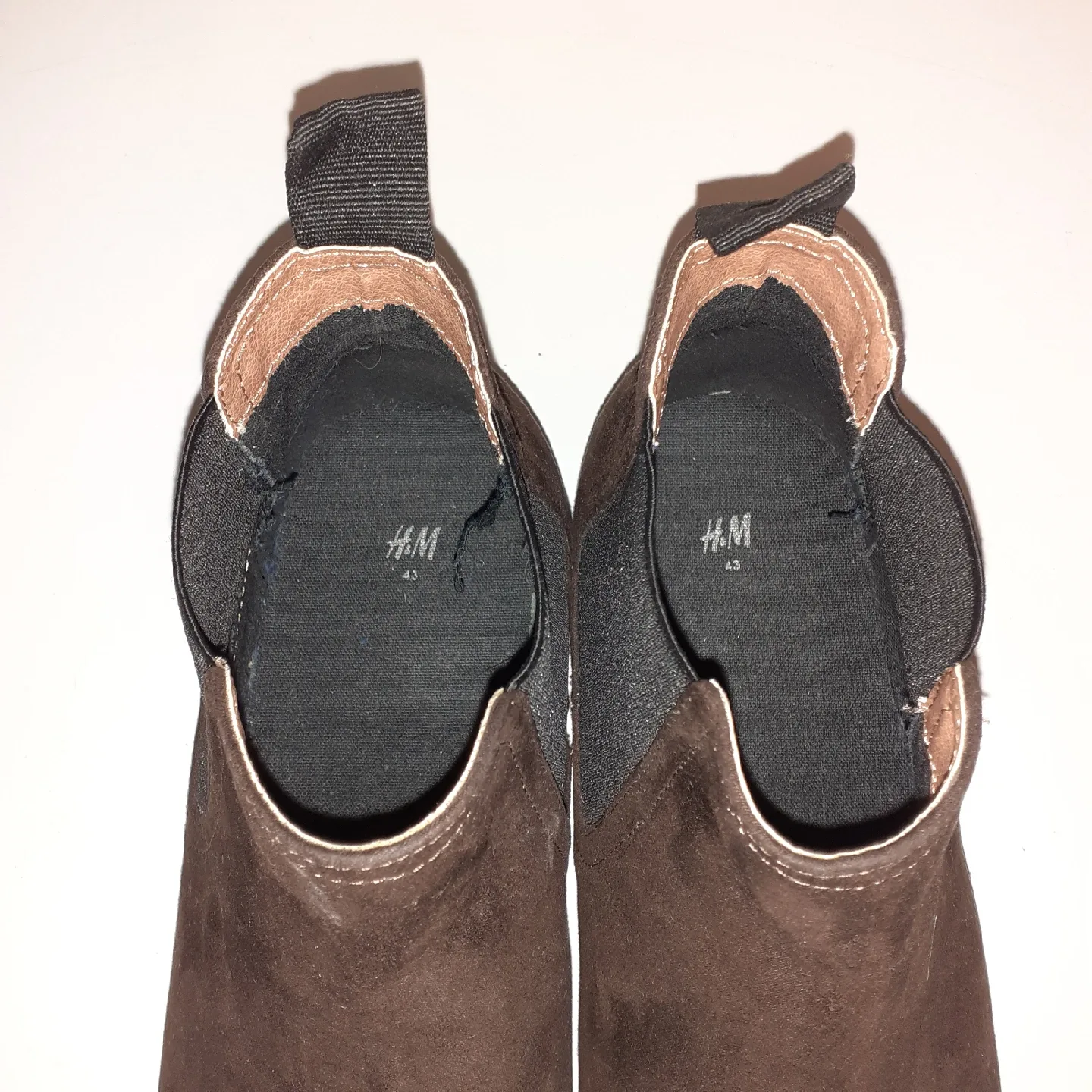 Worn Once ~ H&M Brown Chelsea Boots - Size 43 image indicator(4)