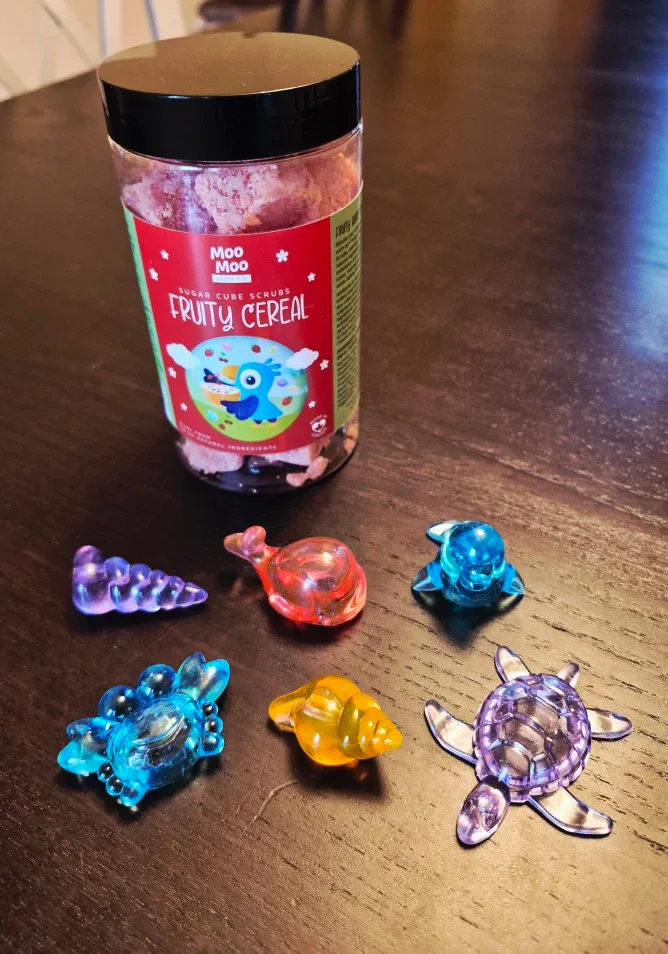 New kids gift pack with Moo Moo Bath Co Fruity burst bath scrubs