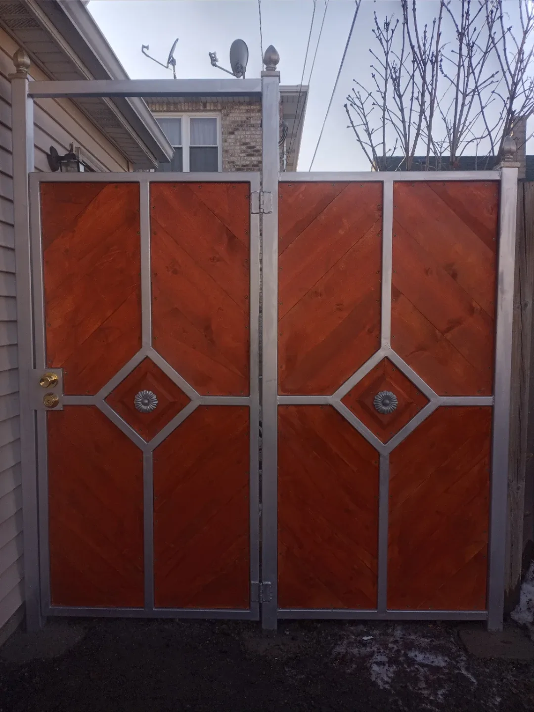 Custom Wood & Metal Fence/Gate image indicator(7)