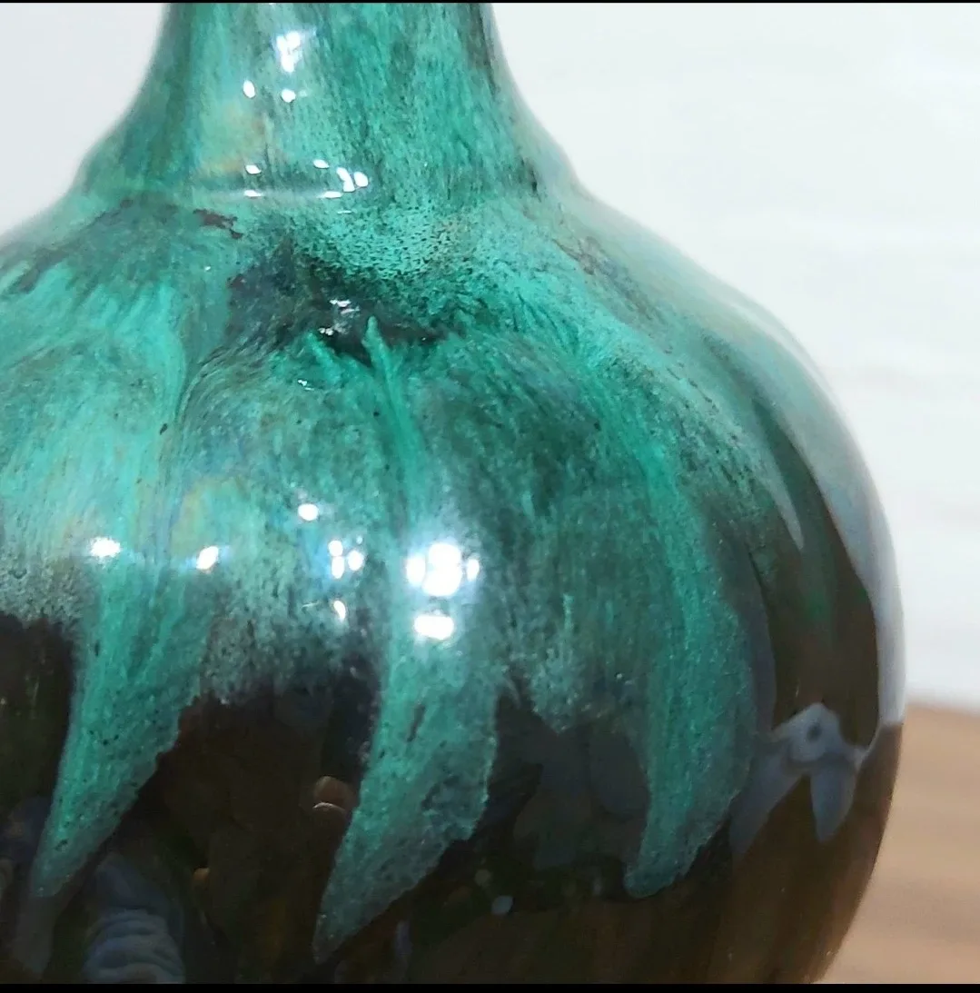 Blue Pottery Vase image indicator(3)