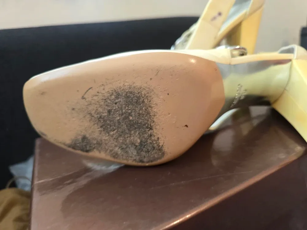 VINTAGE Gucci Heels Size 9 Beige ( AS IS ) image indicator(6)