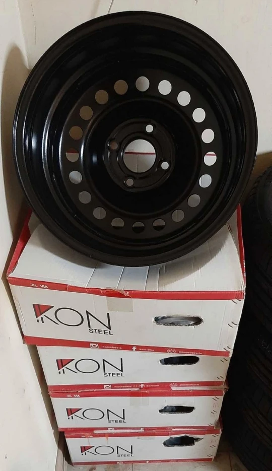 Brand New! Set of 4/16" Steel Winter Rims 114.3 CH 66.1mm-$200 - photo 2