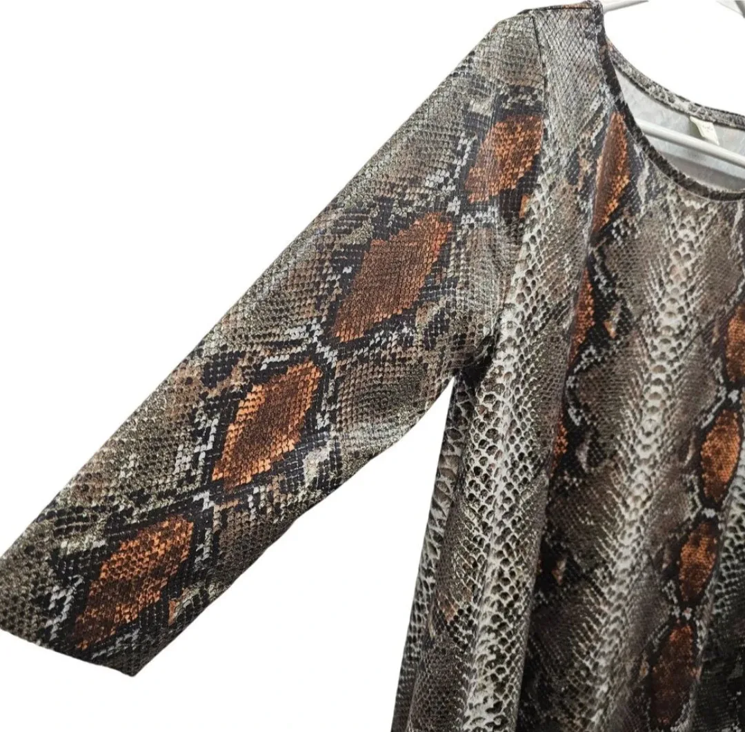 Studio Ko Snakeskin Print Top - Size L image indicator(5)
